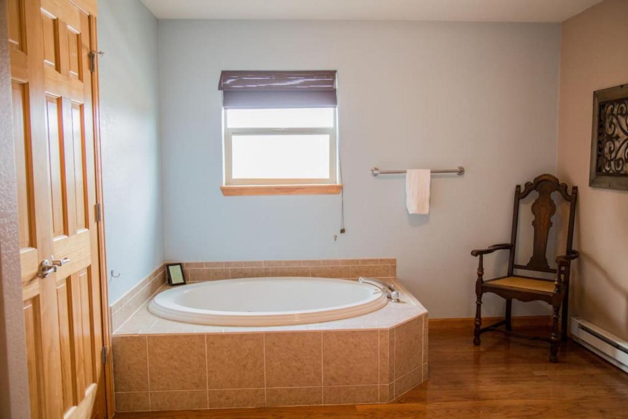Twin Owls Lodge, Great For Families Master Bedroom, Loft, Full Kitchen, Dogs Ok 埃斯蒂斯帕克 外观 照片